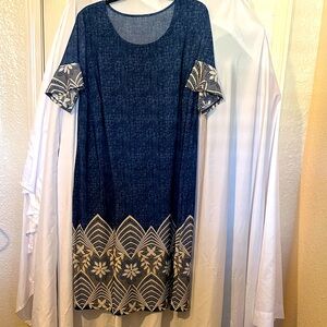Elegant Blue and Cream Women's Top